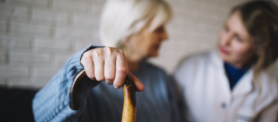 5 pomôcok, ktoré podporia samostatnosť seniora